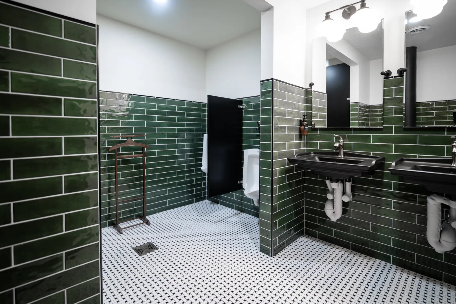 24 Shelby venue interior